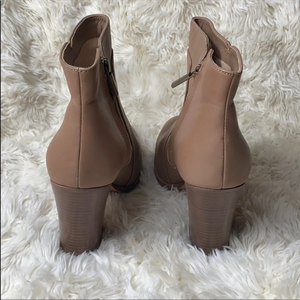 Pour La Victoire Boots-“ROCKER” booties -tan-NWOT-Great & Sexy - Picture 9 of 15